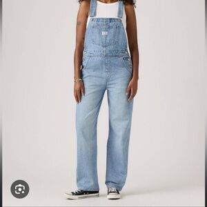 Levi’s denim overalls size XL